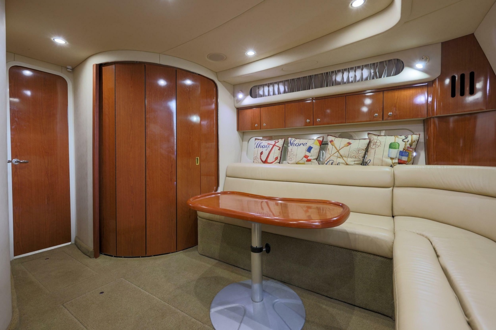 2002 Sea Ray 410 Express Cruiser
