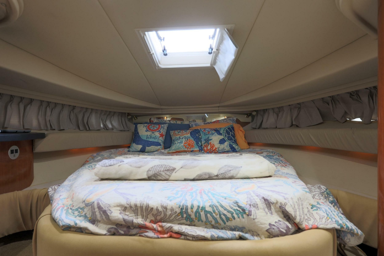 2002 Sea Ray 410 Express Cruiser
