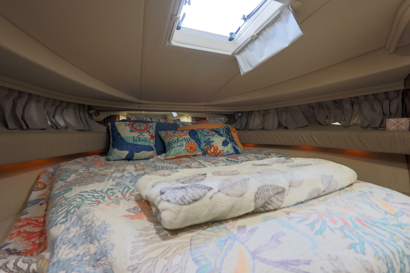 2002 Sea Ray 410 Express Cruiser