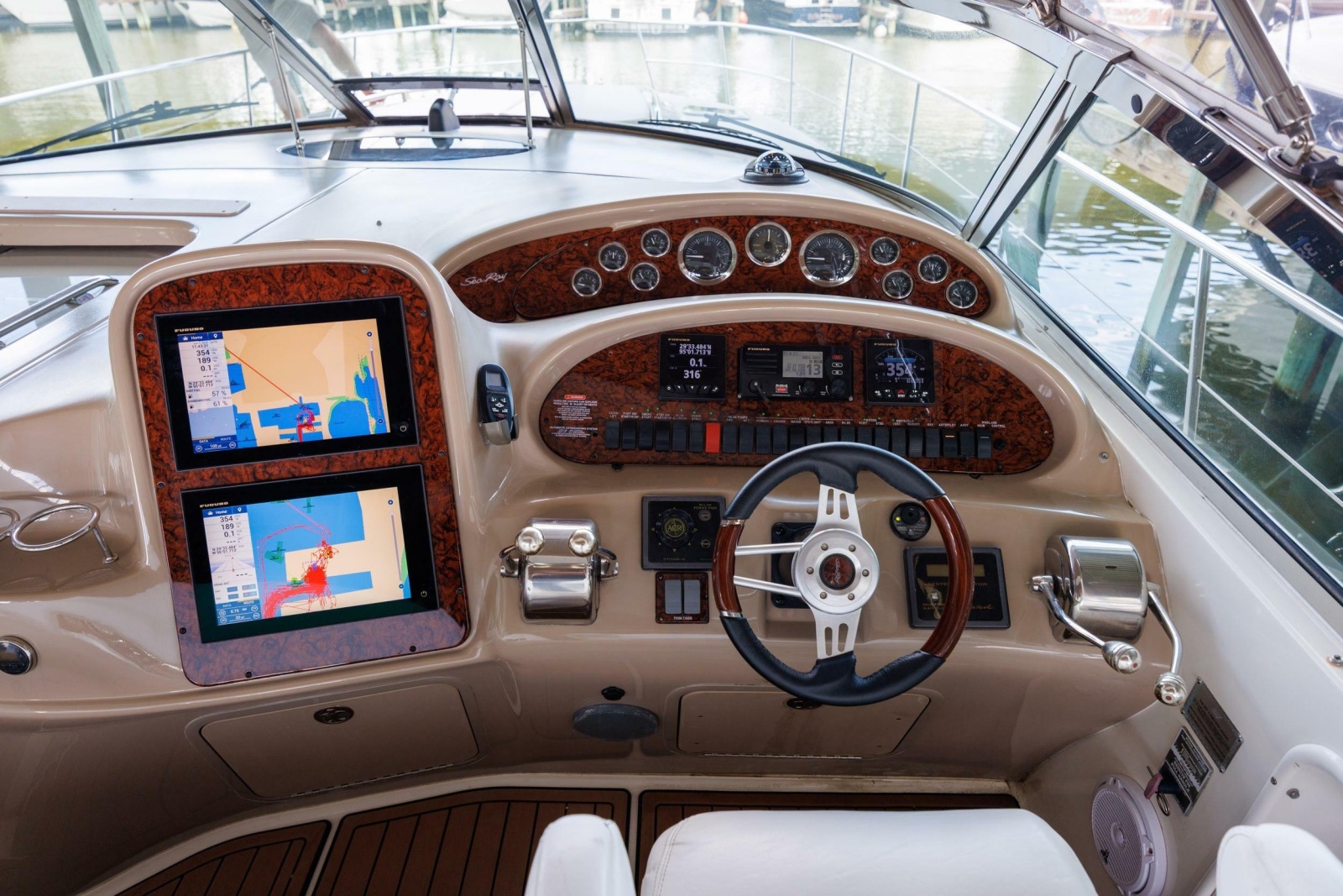 2002 Sea Ray 410 Express Cruiser