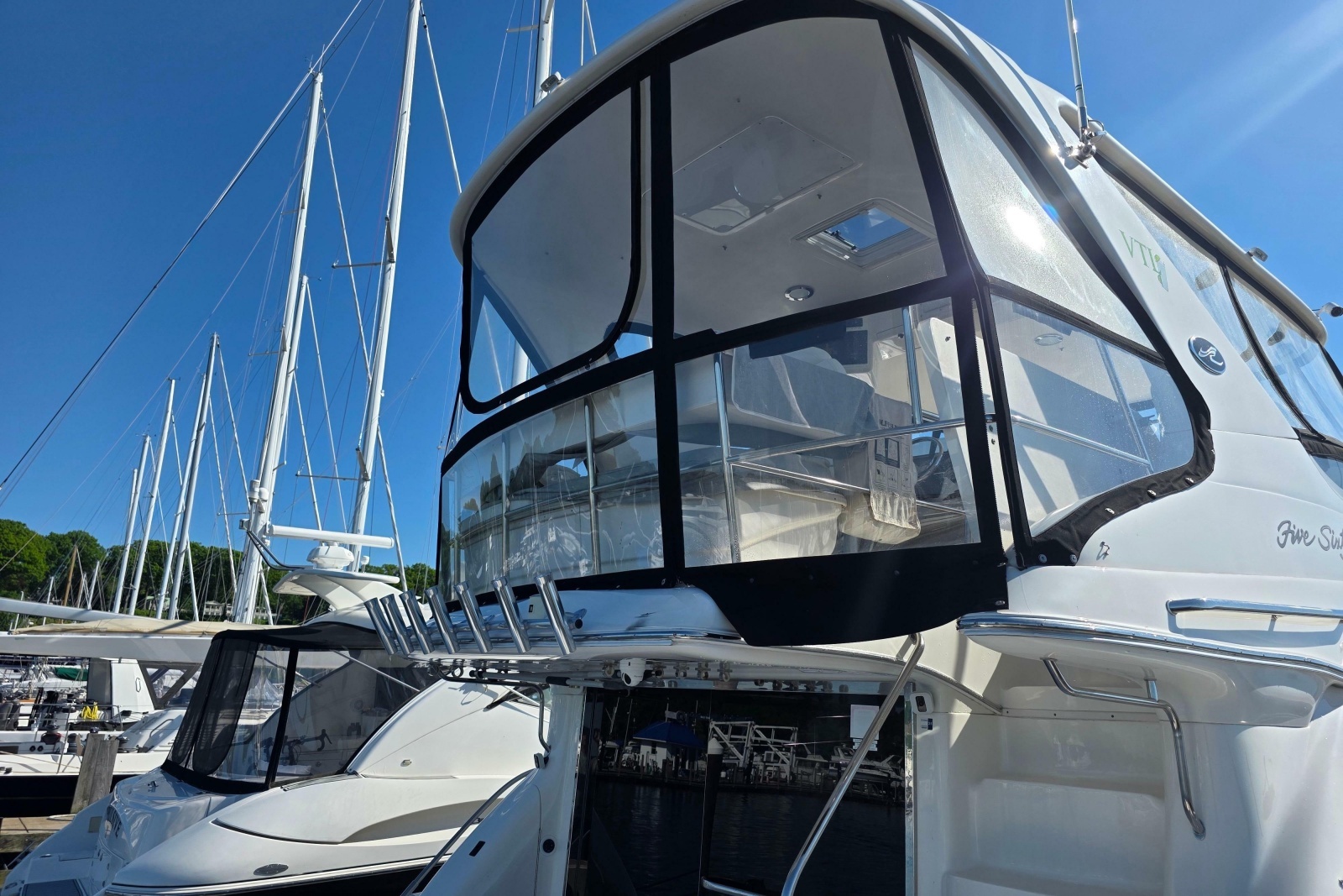 2002 Sea Ray 560 Sedan Bridge