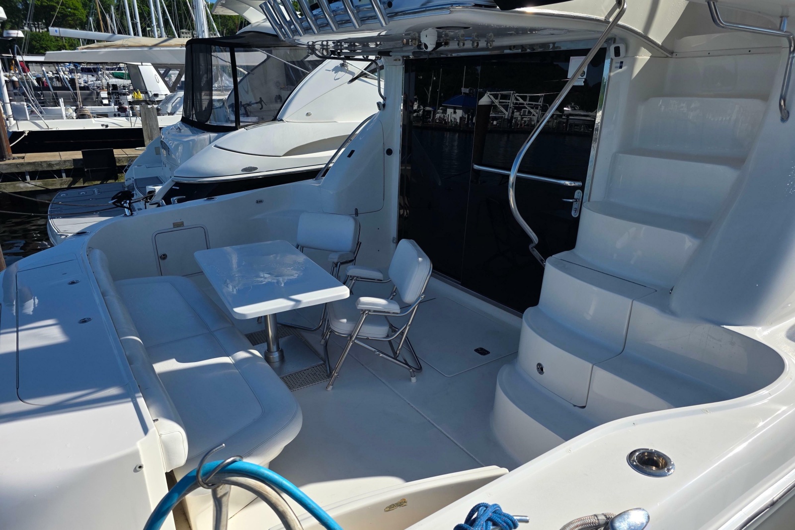 2002 Sea Ray 560 Sedan Bridge