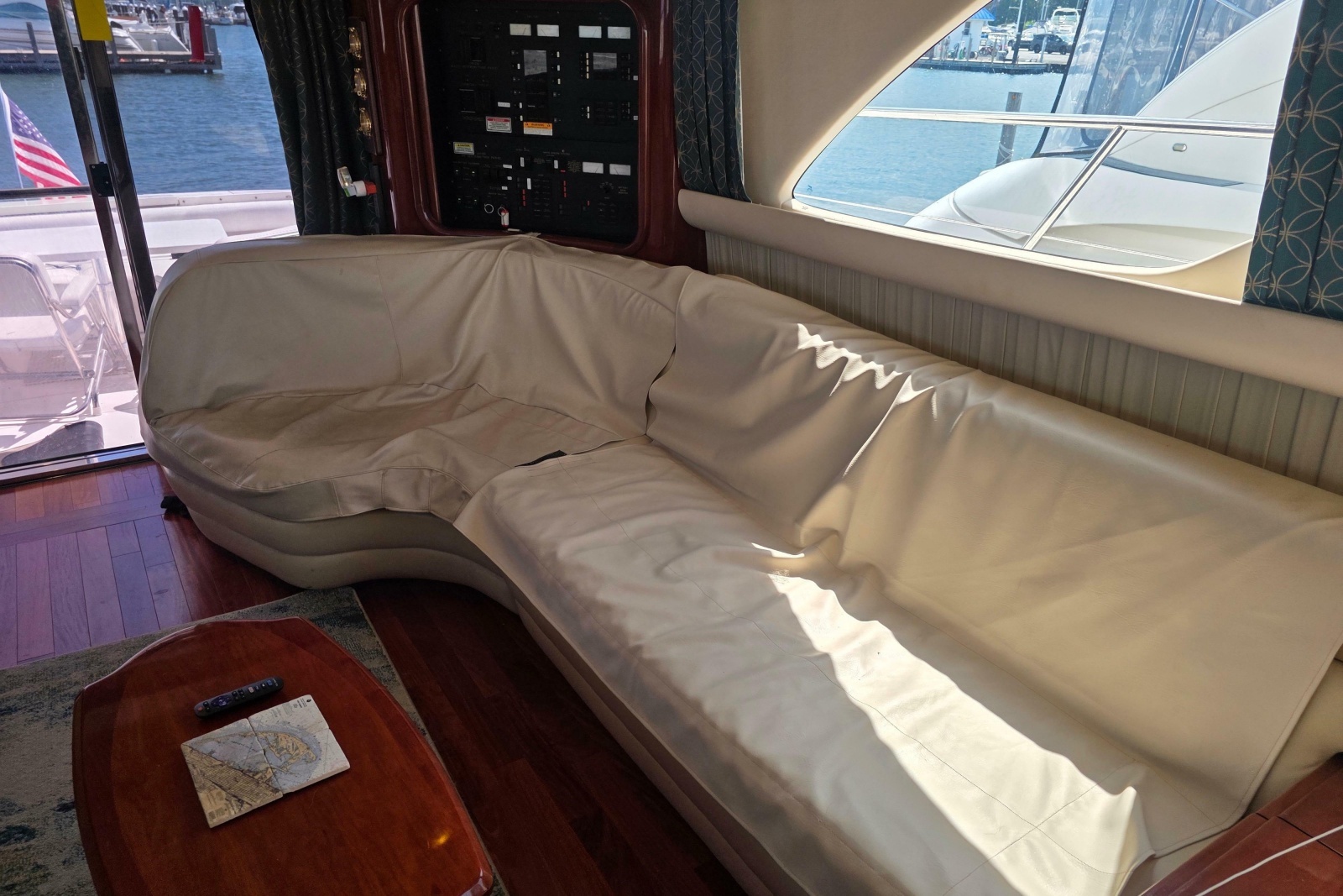 2002 Sea Ray 560 Sedan Bridge