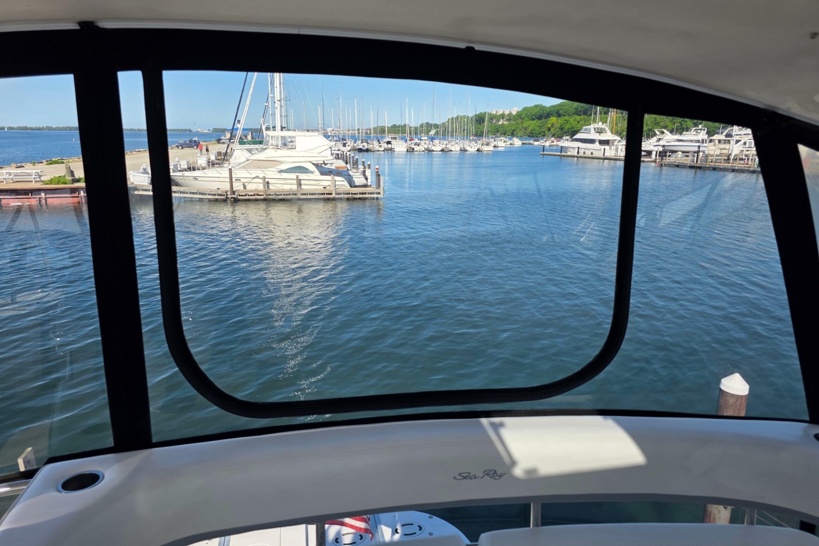 2002 Sea Ray 560 Sedan Bridge
