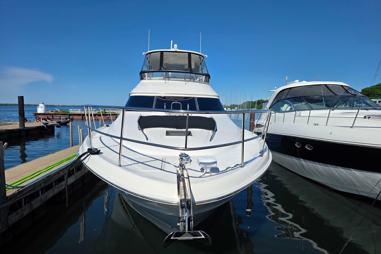 2002 Sea Ray 560 Sedan Bridge
