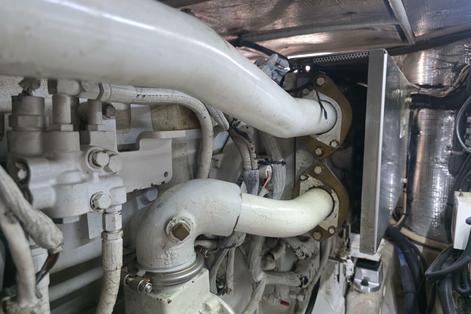 2002 Sea Ray 560 Sedan Bridge