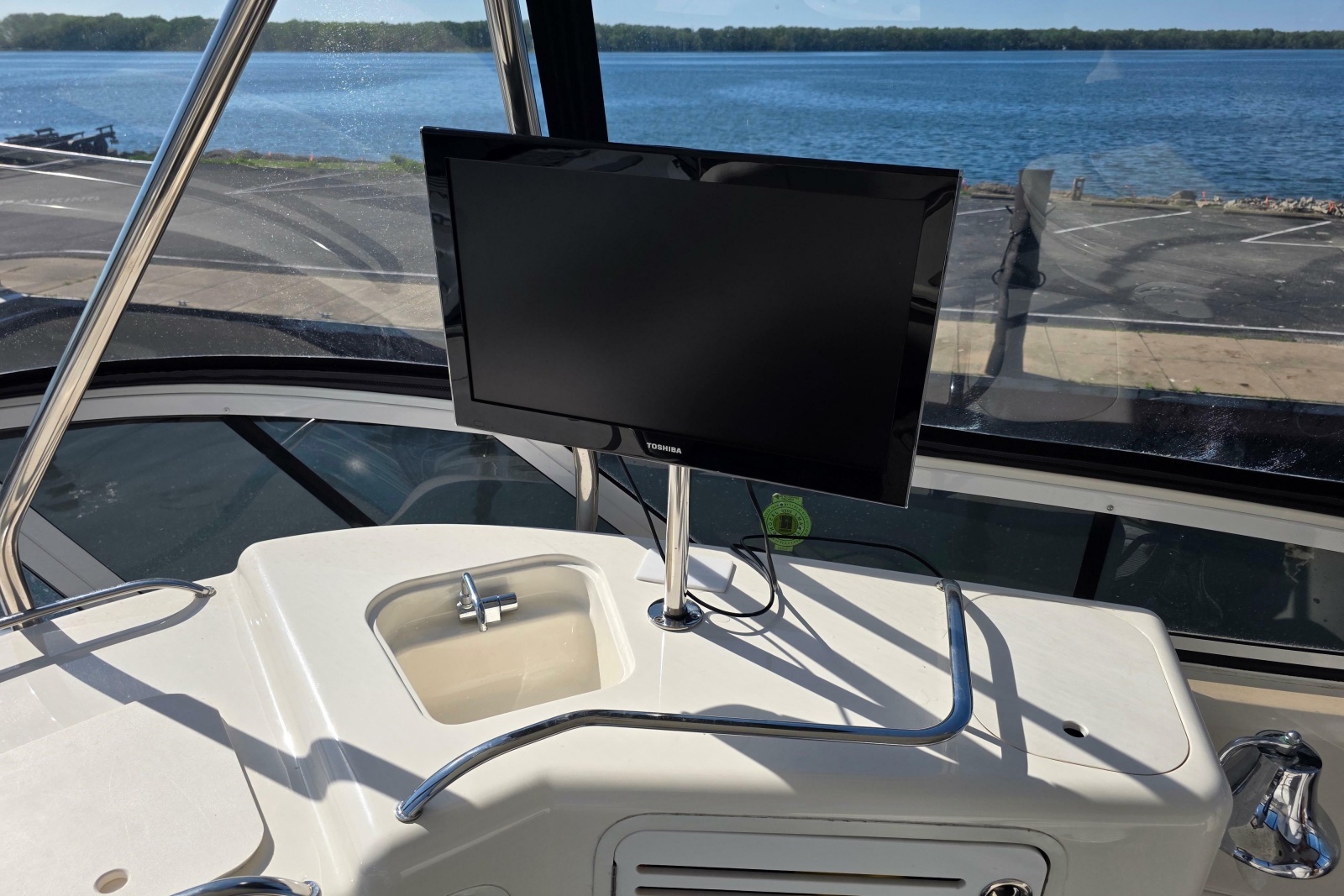 2002 Sea Ray 560 Sedan Bridge