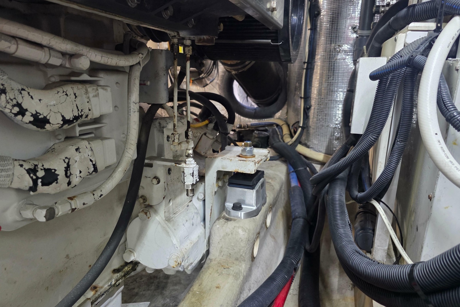 2002 Sea Ray 560 Sedan Bridge