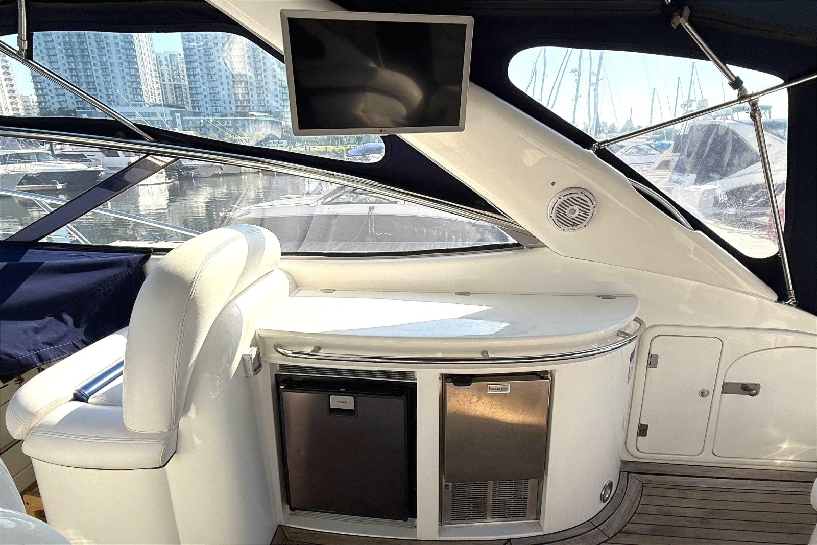 2002 Sunseeker Camargue 44