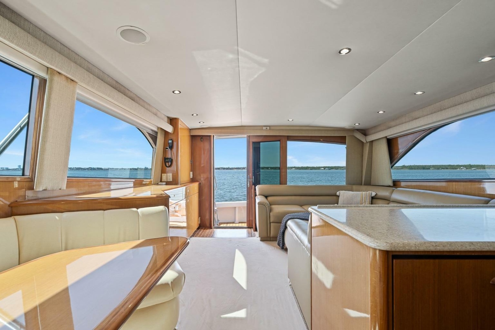 2002 Viking 61 Convertible