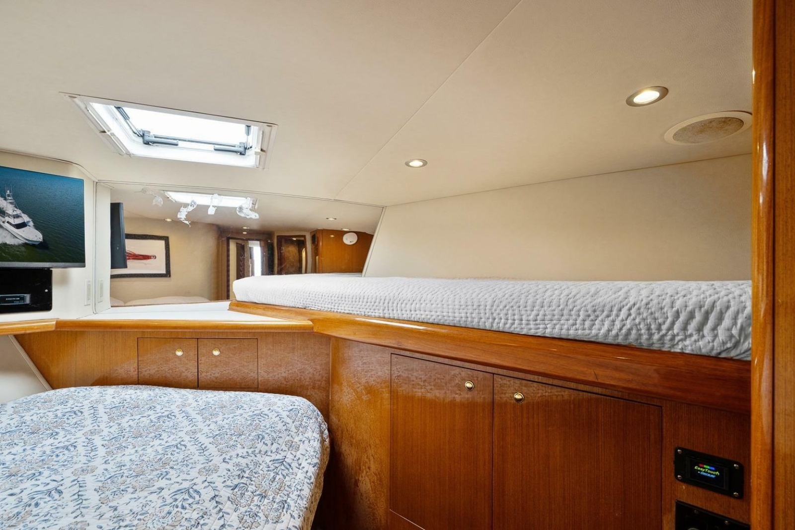 2002 Viking 61 Convertible