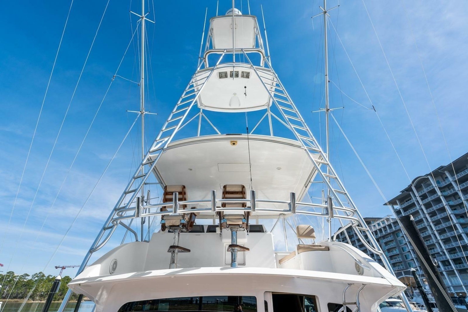 2002 Viking 61 Convertible