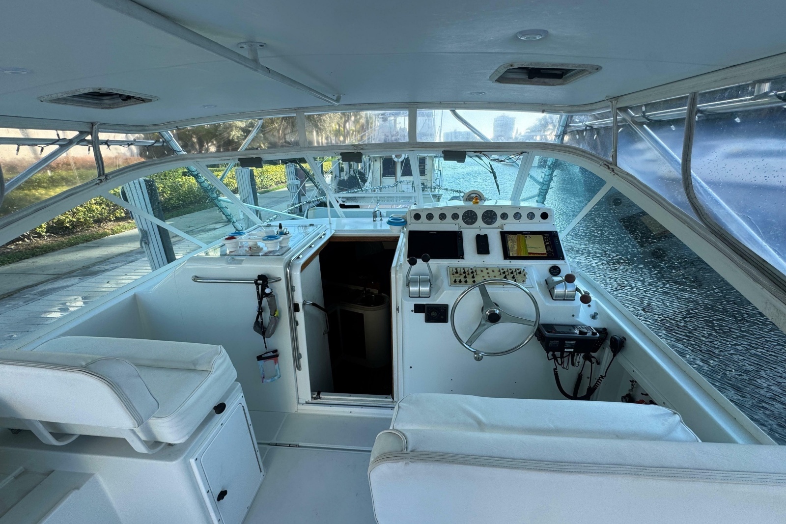 2001 Cabo 35 Express
