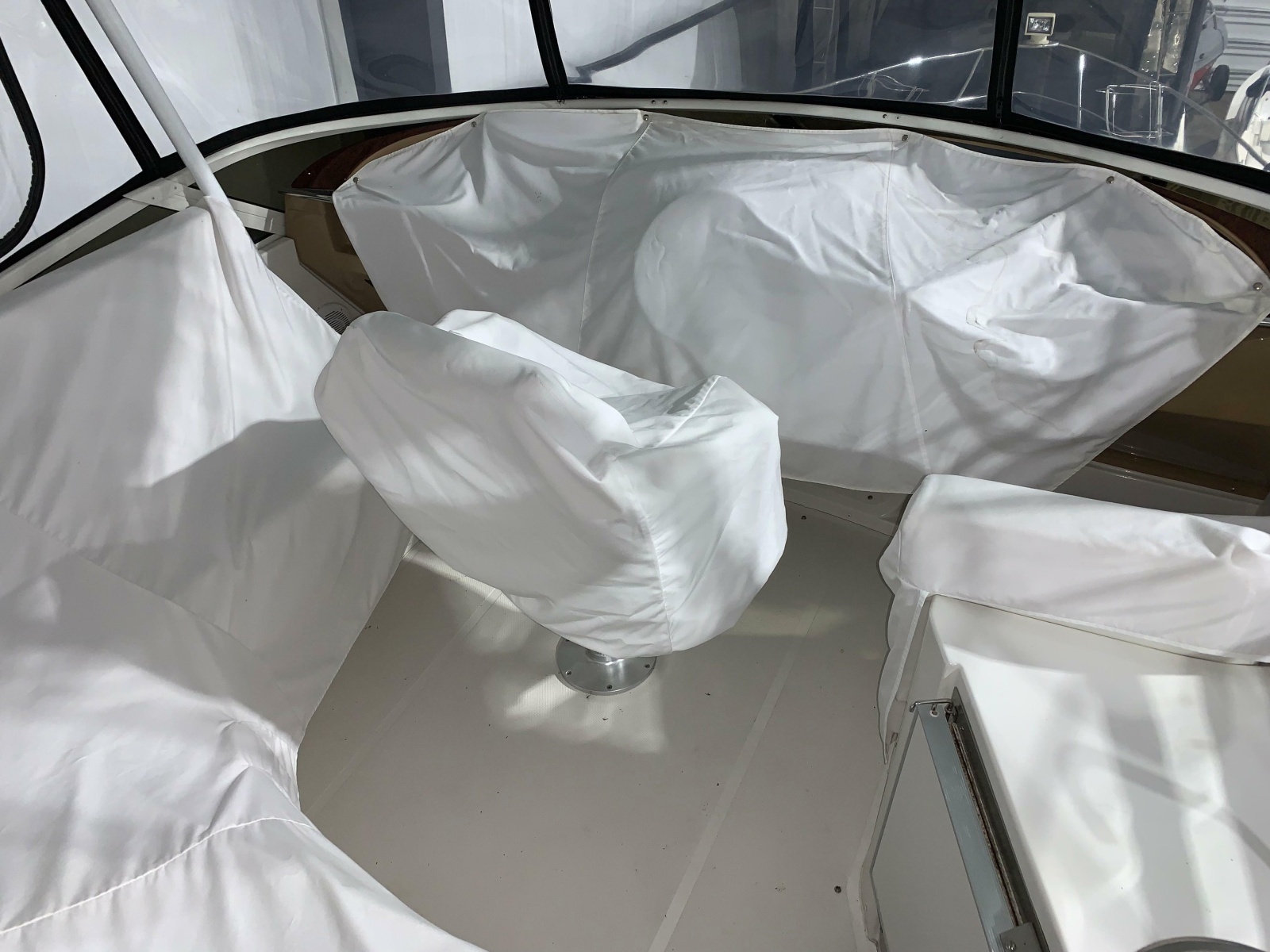 2001 Carver 396 Motor Yacht