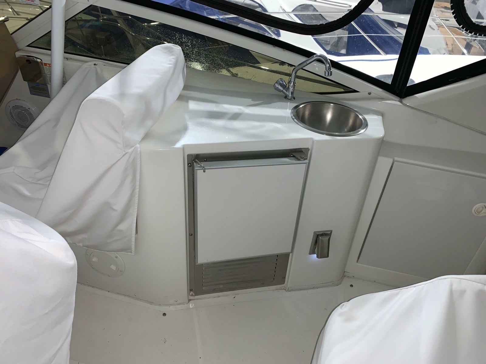 2001 Carver 396 Motor Yacht