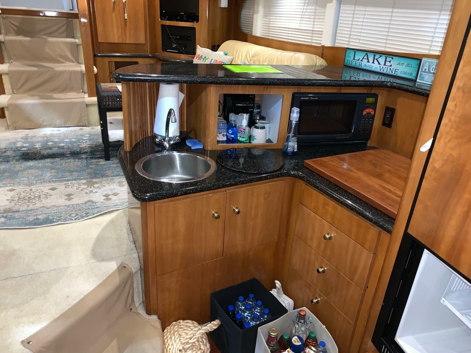 2001 Carver 396 Motor Yacht
