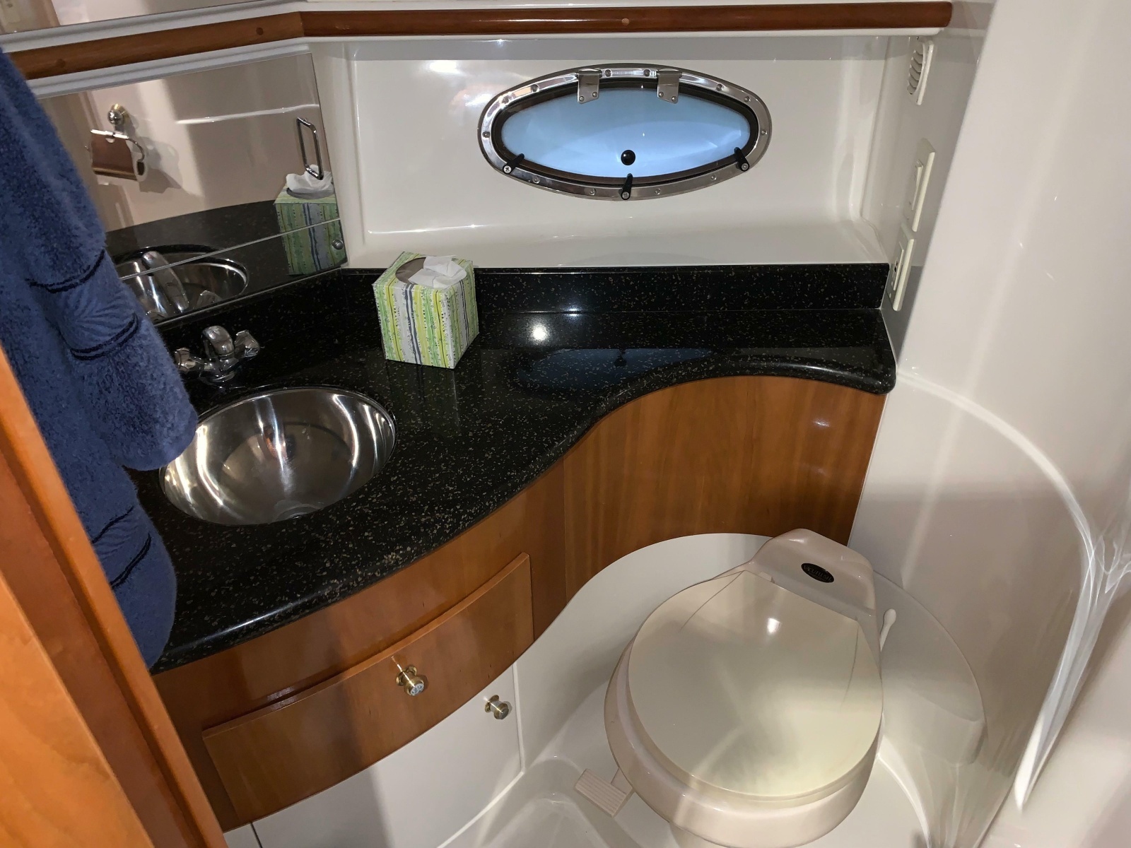 2001 Carver 396 Motor Yacht
