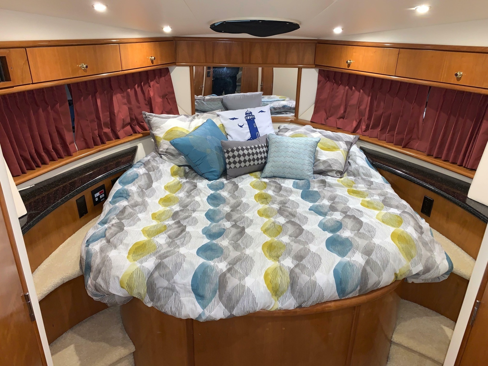 2001 Carver 396 Motor Yacht