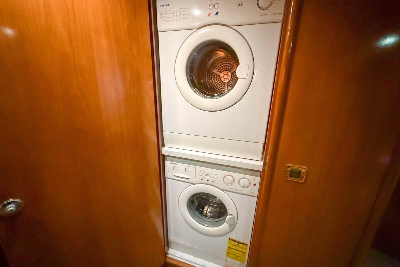2001 Carver 570 Voyager Pilothouse