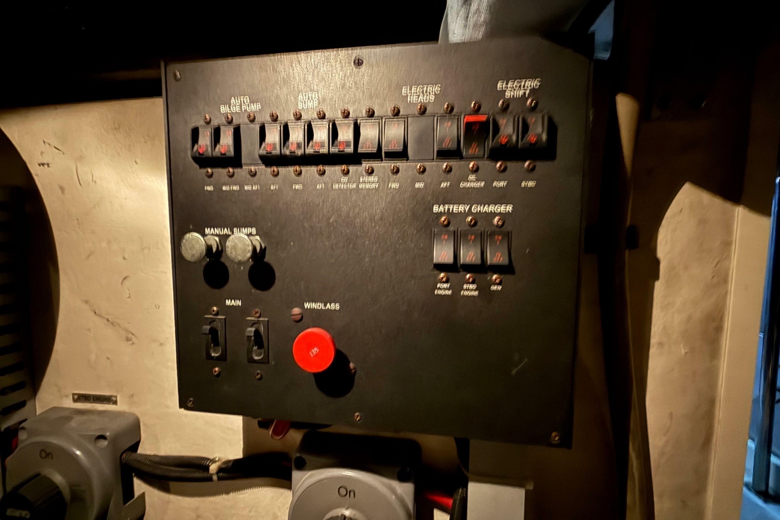2001 Carver 570 Voyager Pilothouse