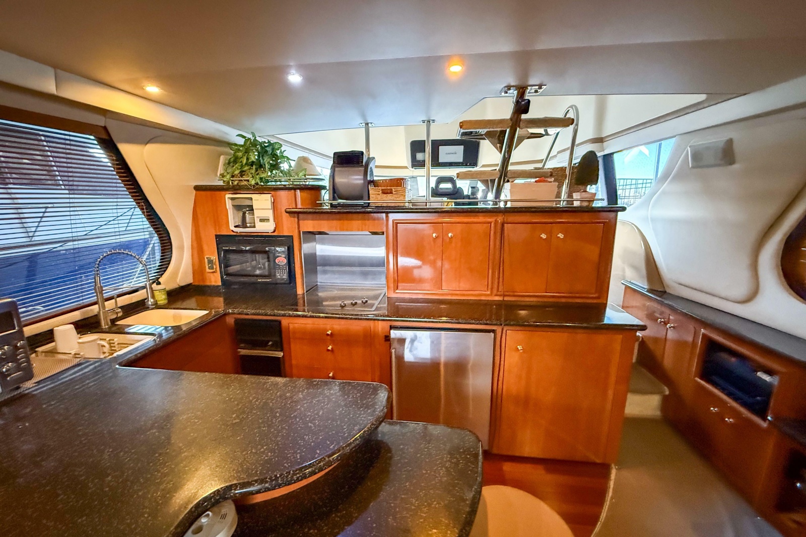 2001 Carver 570 Voyager Pilothouse