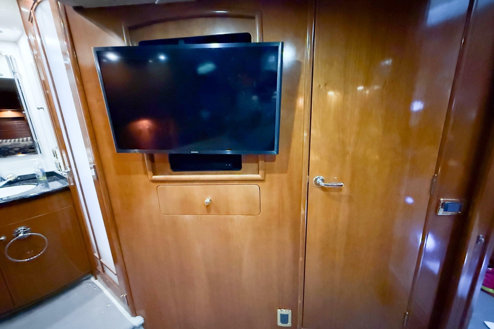 2001 Carver 570 Voyager Pilothouse
