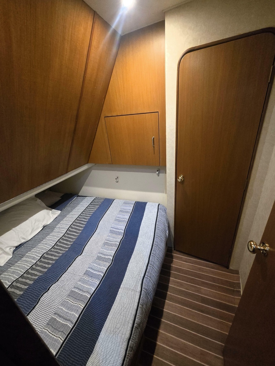 2001 Ocean Yachts 43 Super Sport