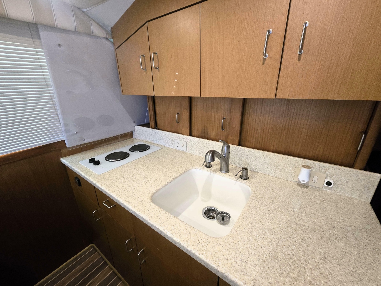 2001 Ocean Yachts 43 Super Sport