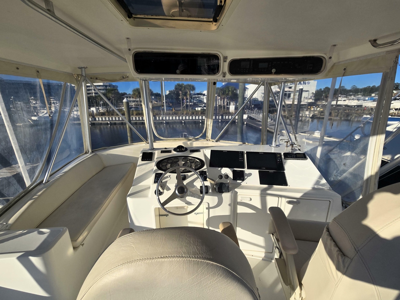 2001 Ocean Yachts 43 Super Sport
