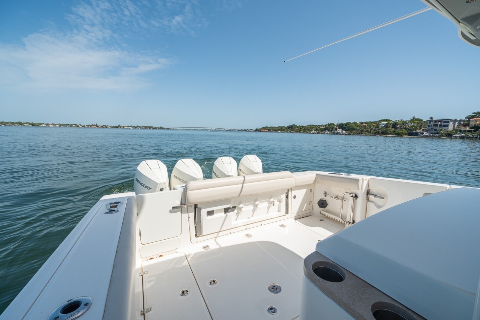 Boston Whaler 380 Outrage - Worth the Tiempo