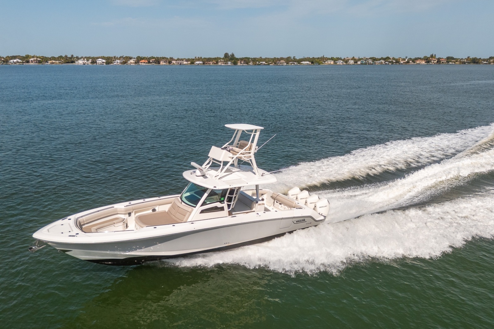 Boston Whaler 380 Outrage - Worth the Tiempo