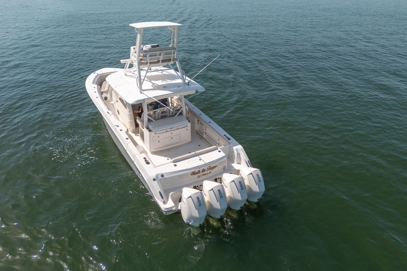 Boston Whaler 380 Outrage - Worth the Tiempo