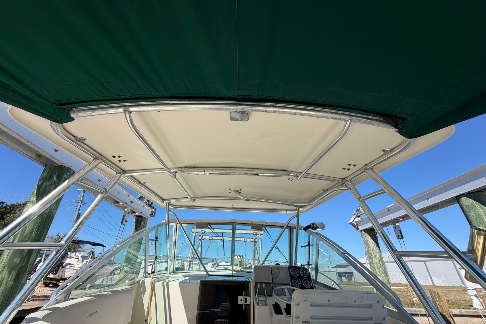 2001 Pursuit 3000 Express