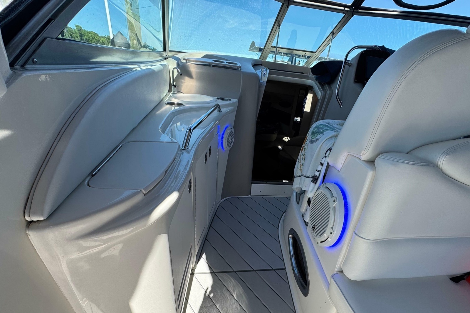 2001 Sea Ray 340 Sundancer