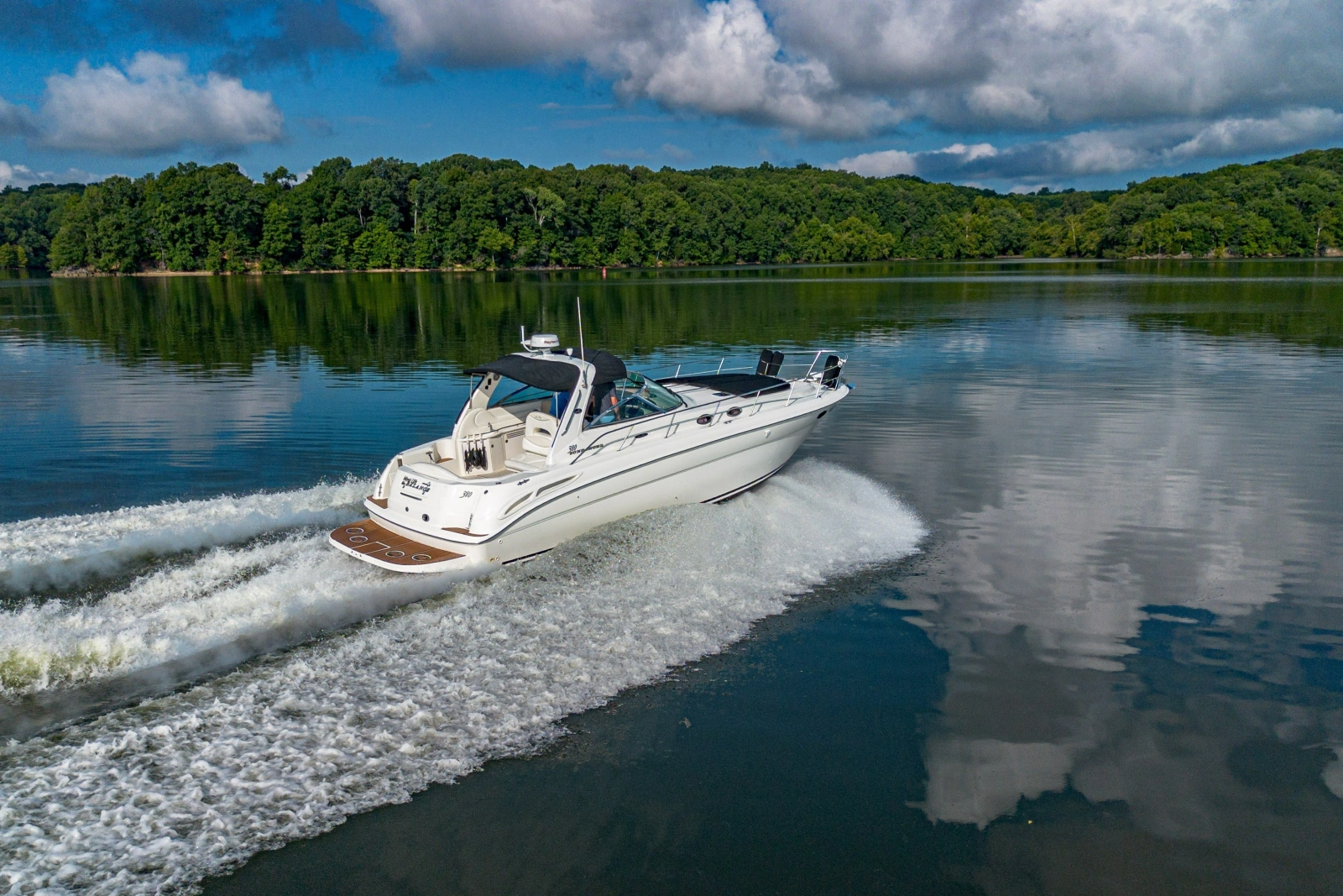 2001 Sea Ray 380 Sundancer