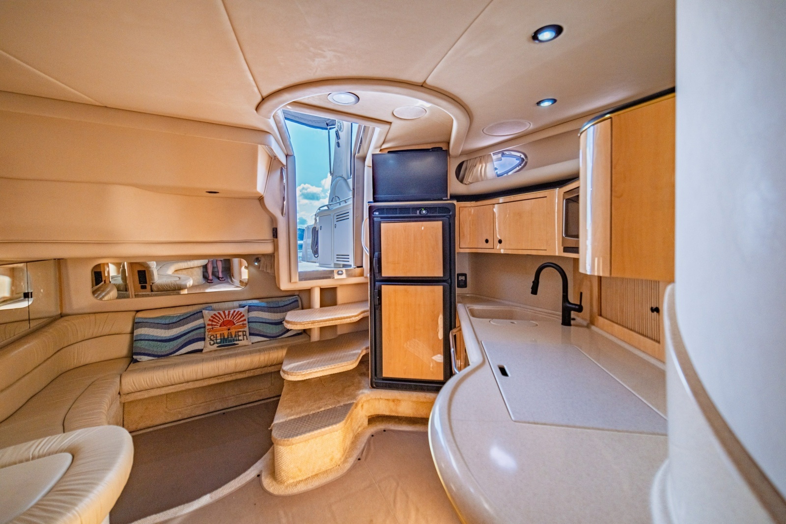 2001 Sea Ray 380 Sundancer