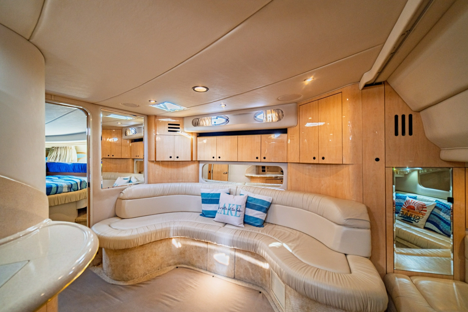 2001 Sea Ray 380 Sundancer