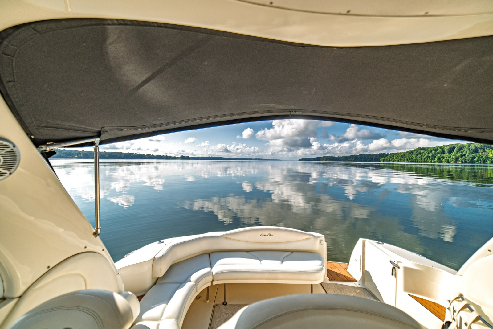 2001 Sea Ray 380 Sundancer