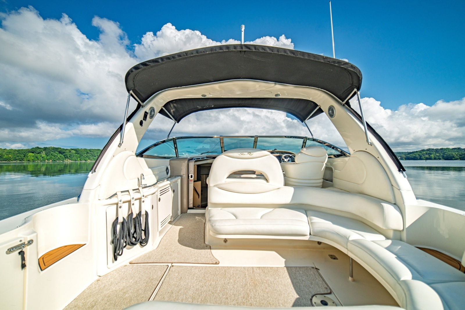 2001 Sea Ray 380 Sundancer