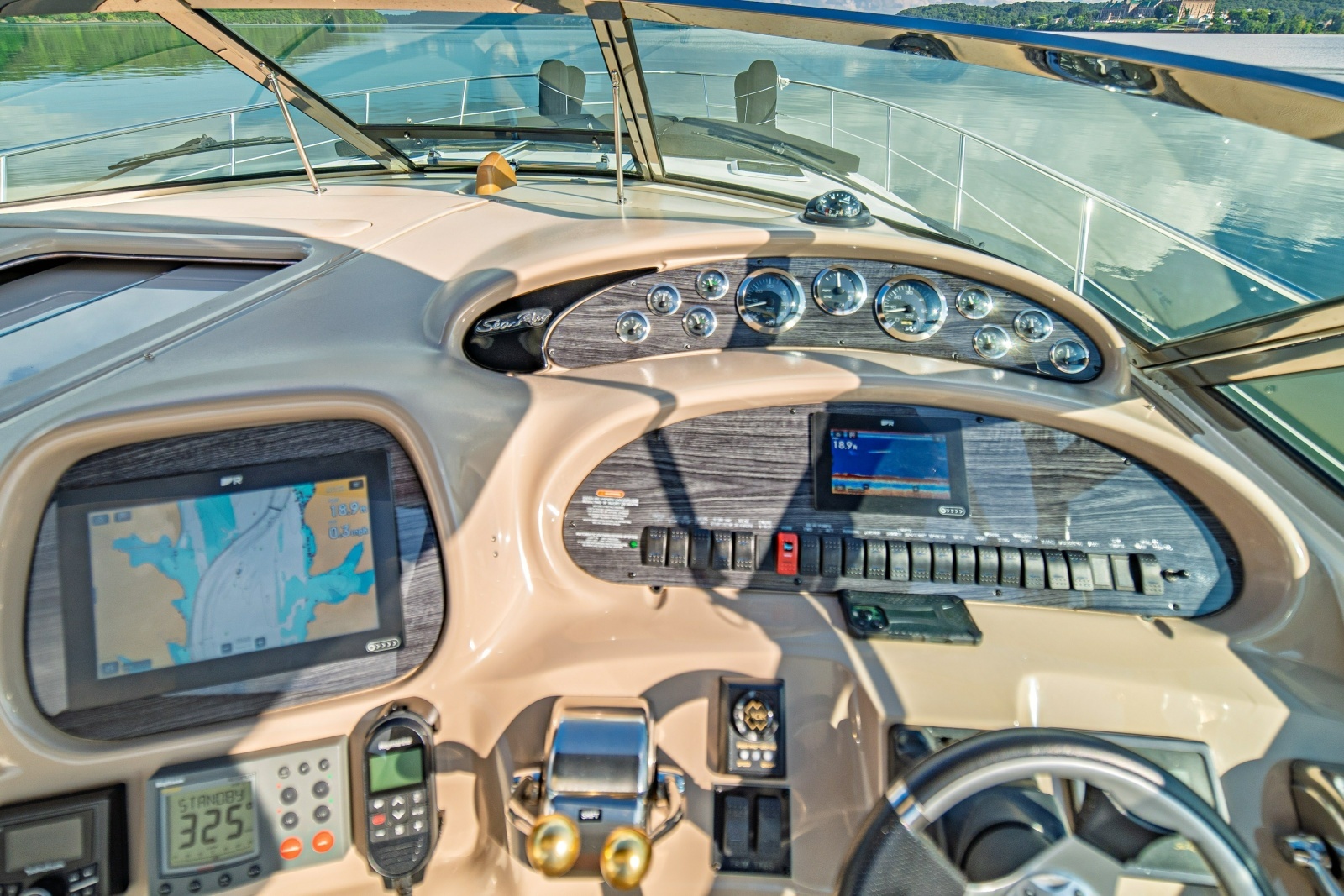 2001 Sea Ray 380 Sundancer