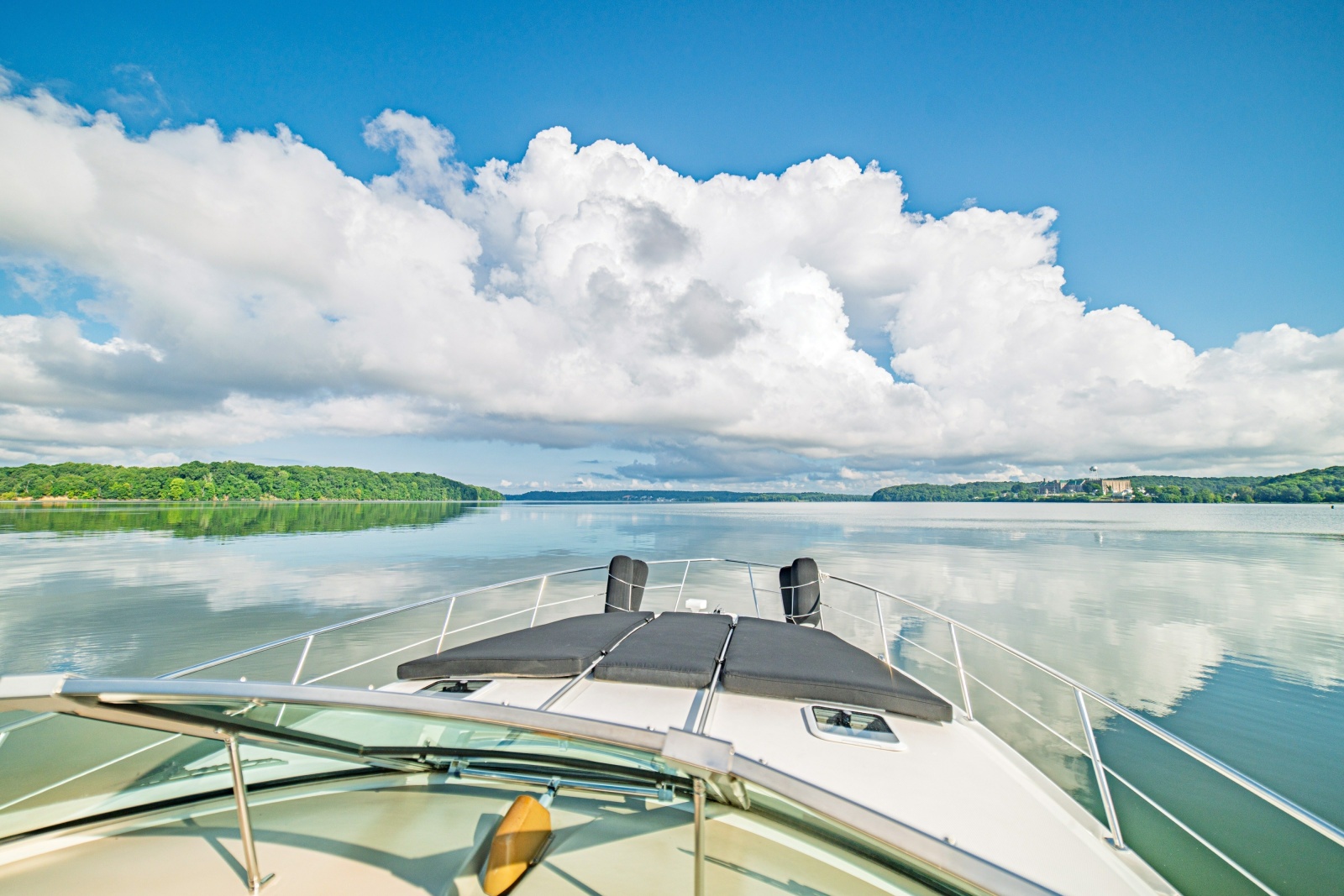 2001 Sea Ray 380 Sundancer