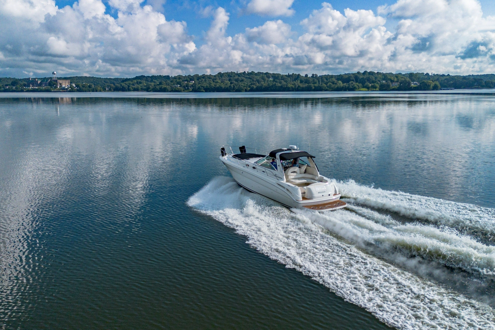 2001 Sea Ray 380 Sundancer