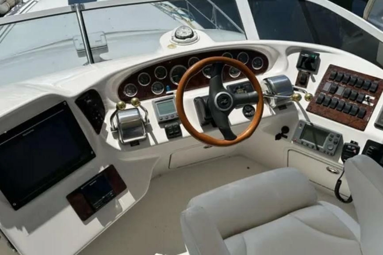 2001 Sea Ray 400 Sedan Bridge