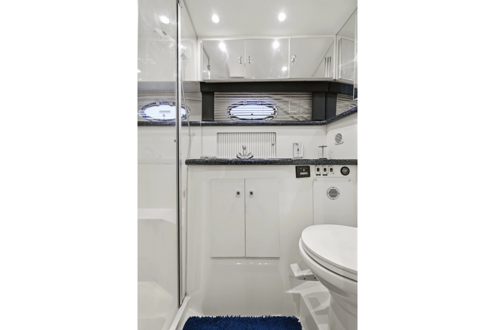 2000 Carver 406 Aft Cabin Motor Yacht