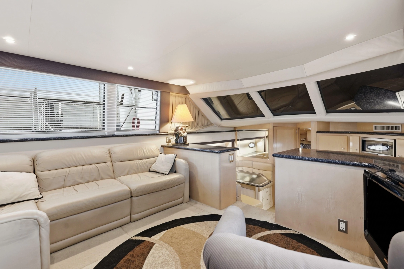 2000 Carver 406 Aft Cabin Motor Yacht