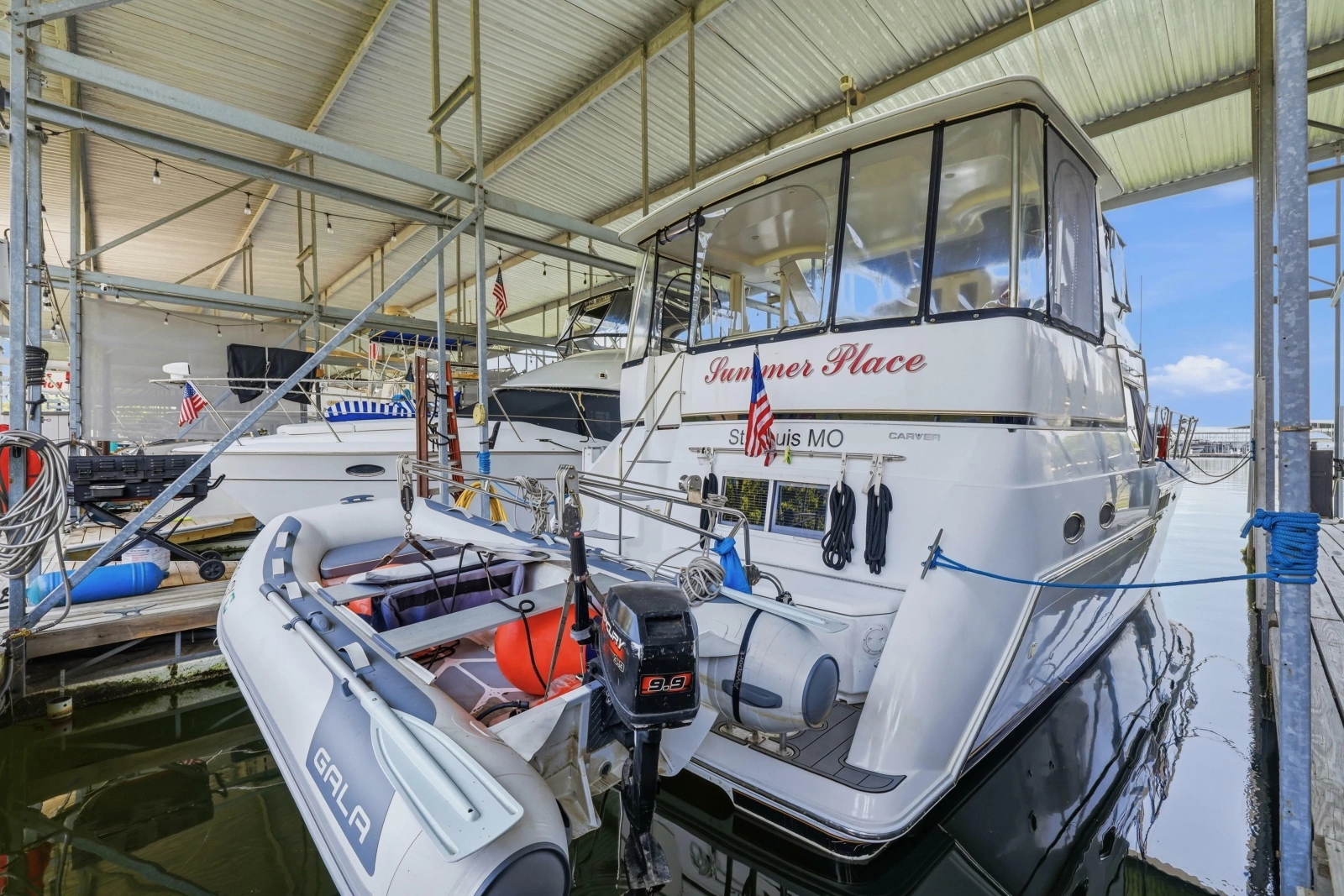 2000 Carver 406 Aft Cabin Motor Yacht