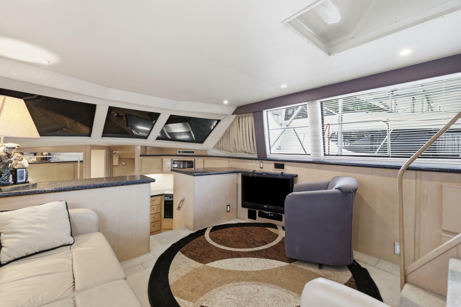 2000 Carver 406 Aft Cabin Motor Yacht