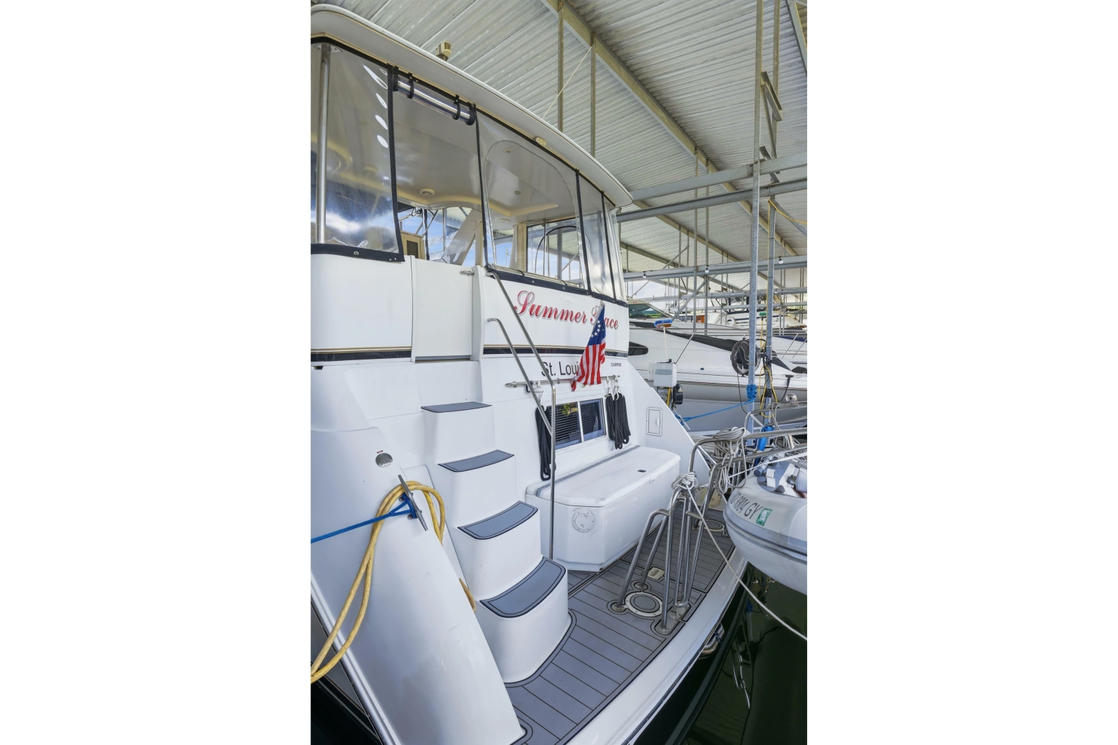 2000 Carver 406 Aft Cabin Motor Yacht