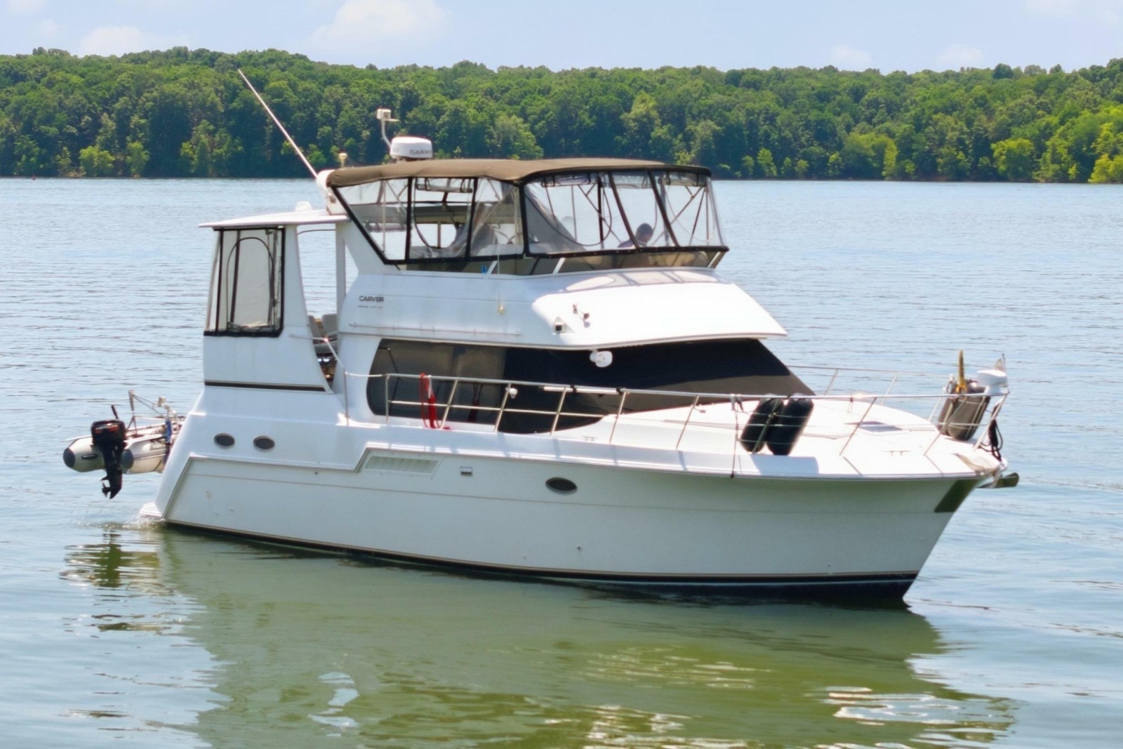 2000 Carver 406 Aft Cabin Motor Yacht