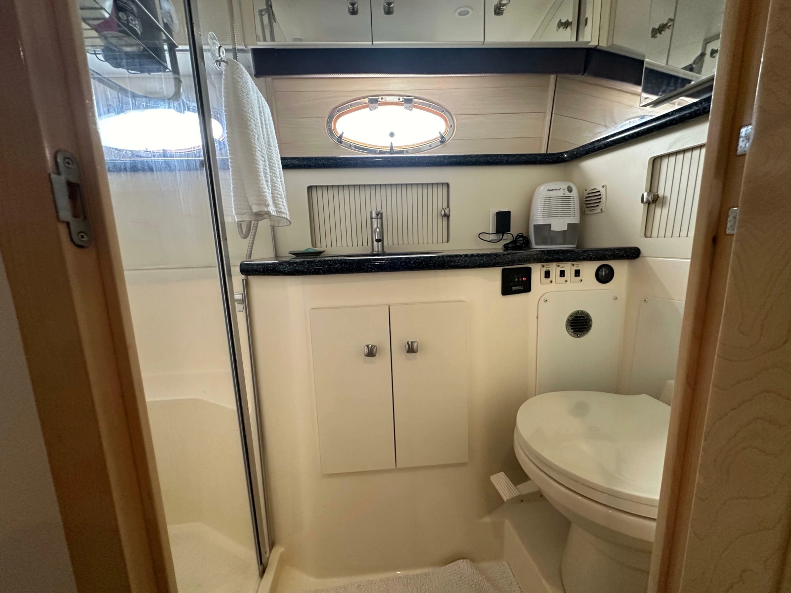 2000 Carver 406 Motor Yacht